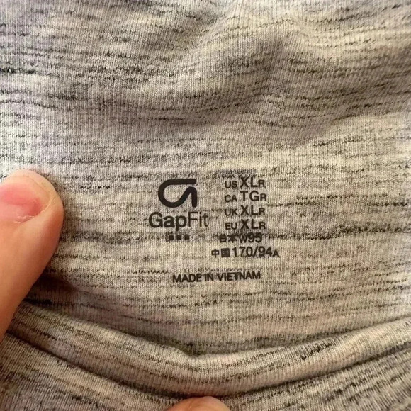 Never Worn Grey GAP Fit Leggings with Criss Cross at Ankles - Picture 5 of 6